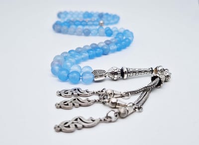 Handgemaakte tesbih "Tasbih" natuursteen " Blauwe Jade " - Aantal kralen 99 - Diameter kralen 8MM - met metaal tassel "Moeder" - Een mooi cadeau-idee