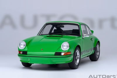 AUTOart 1/18 Porsche 911 Carrera 2.7 RS, Viper Green with Black stripes
