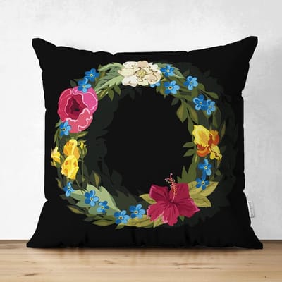 Velvet Kussenhoesjes - kussenhoes - Letter O van bloemen op zwart - 45x45 cm - Kussenloop - Fluweel - Valentijn Cadeau