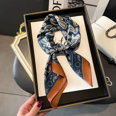 Zijden sjaal-stijl zijden sjaal voor dames - Kleurblokkenprint - Fris en delicaat - Decoratieve shawl over shirts L7043 - Marineblauw 70*70 CM