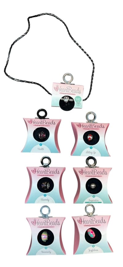 HeartBeads Ketting Met 6 Bedels (5 Bedels en 1 Stopper) PU Leer Zwart 50 cm