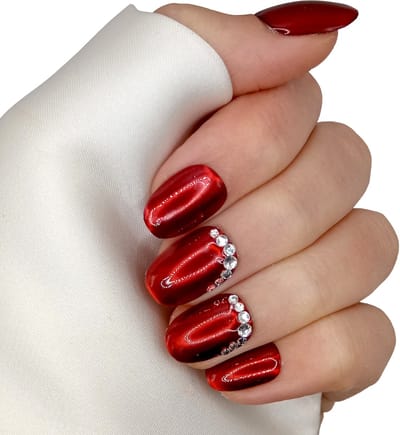 SD Press on Nails - Nagelset No. 130 Mrs. Claus - Plaknagels - Gelnagels - 20 stuks - Handgemaakte Nagels - Rood - Nepnagels - Kort Rond - Accessoires feestdagen - Kerstcadeau voor haar - Nagellijm - Gellak - Nagelstudio - Rhinestones
