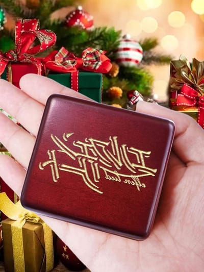Houten Muziekdoos - Speeldoos Melodie - Cadeau Geven - Sankyo Beweging - 7.1 x 6.7 x 4 cm - Rood