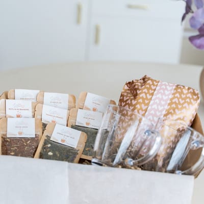 Lottea Seizoensbox Speciaal 'Lentekriebels' - theebox, thee cadeau, relatiegeschenk, relatie cadeau, cadeaupakket, thee pakket, theeglazen, lente