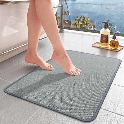 Absorberende en Sneldrogende Badmat voor Badkamer, Keuken en Slaapkamer - Antislip, Wasbaar en Comfortabel (Lichtblauw, 60x90cm)