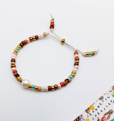Jeannette-Creatief® - Beach - Miyuki Armband met Parel, Wit Leer en Schuifknoop - Armband - Leren Armband - Wit Leer - Armband met Zoetwaterparel - Zoetwaterparels - Parelarmband - Armband - Valentijn - Moederdag