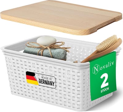 Novaliv set van 2 elegante opbergmanden met houten deksels in rotanlook | Wit voedselveilig plastic 5L? Ideaal voor het opbergen van kleding en in de badkamer. Opbergbox badkamermand.