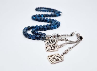 Handgemaakte tesbih "Tasbih" natuursteen " Blauwe harmonie" - Aantal kralen 99 - Diameter kralen 8MM - met metaal tassel "Subhan Allah" - Een mooi cadeau-idee