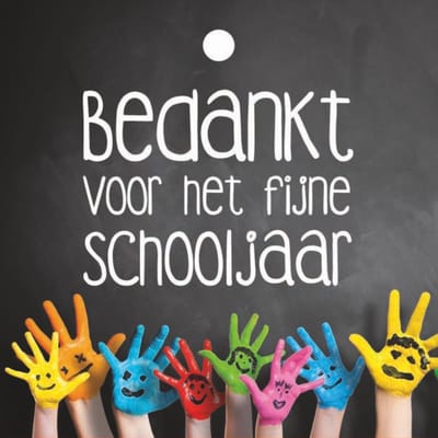 Bloemenkaartje Einde Schooljaar - Cadeaukaartjes - Bedankt voor het fijne schooljaar - 7x7 cm - 20 stuks - Met Boorgaatje - Mini Kaartjes