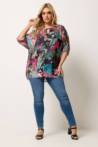 Yours Zwarte Top Met Tropische Print En Keyholedetail Size 44