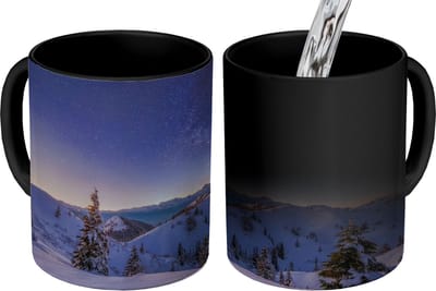 Magische Mok - Foto op Warmte Mokken - Koffiemok - Winter - Sneeuw - Nacht - Bomen - Magic Mok - Beker - 350 ML - Theemok