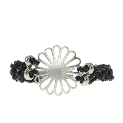 Behave - Armband - zwart gevlochten leer - bloemdetail - boho stijl