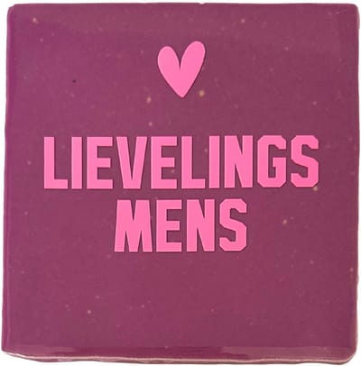 Snoes Spreuktegel – Lievelingsmens – Lila met Lichtroze – Inclusief Plakhaakje – Handgemaakt Keramiek 10x10 cm – Pastel Decoratie – Persoonlijk Cadeau Vriendin – Wanddecoratie