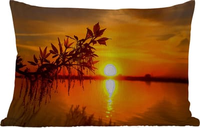 Buitenkussens - Tuin - Zonsondergang - Water - Planten - Oranje - 50x30 cm
