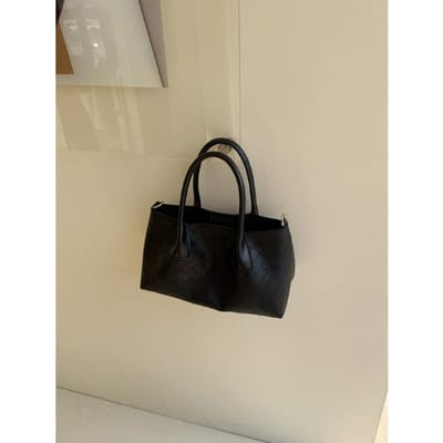 Niche Design Handtas Tas voor Vrouwen In Zomer Nieuwe Trendy en Modieuze Bucket Bag Veelzijdige Geweven Mand Crossbody Tas beige