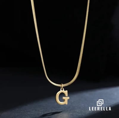 Leerella Alfabet Slang Ketting | G | Goudkleurige Gepersonaliseerde Ketting van Hoogwaardig RVS met Initialen | Elegant en Tijdloos Sieraad voor Dames | Moederdag, Valentijnsdag en Verjaardag Cadeau 41+5 cm