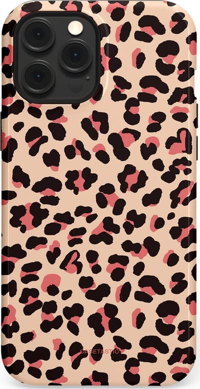 Casetastic Hoesje Geschikt voor Apple iPhone 12 Pro Max Magsafe - Stijlvolle Beschermende Duo-layer Case - Pantermeid