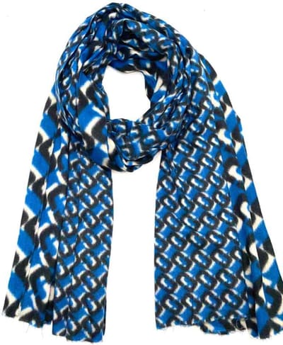 Lange warme dames wintersjaal Armanda fantasiemotief blauw wit zwart