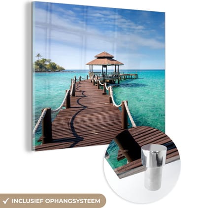 MuchoWow® Glasschilderij 50x50 cm - Schilderij acrylglas - Zee - Pier - Bar - Foto op glas - Muurdecoratie woonkamer - Wanddecoratie slaapkamer - Schilderijen