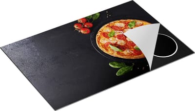 Chefcare Inductie Beschermer Mozzarella Pizza op een Marmeren Plaat - 80x50 cm - Afdekplaat Inductie - Kookplaat Beschermer - Inductie Mat