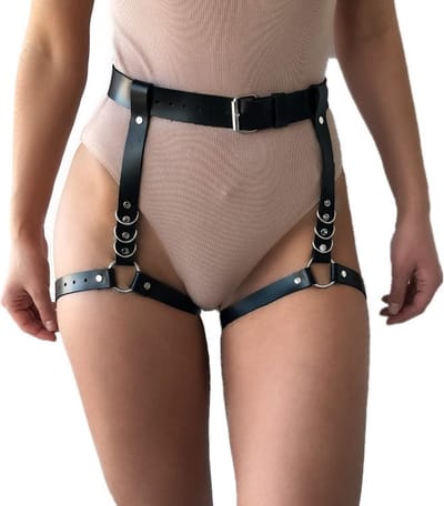 Nooitmeersaai - Harnas Vrouw - Leer - Harnas Met Beenboeien - Zwart - One Size - BDSM - Bondage Harnas