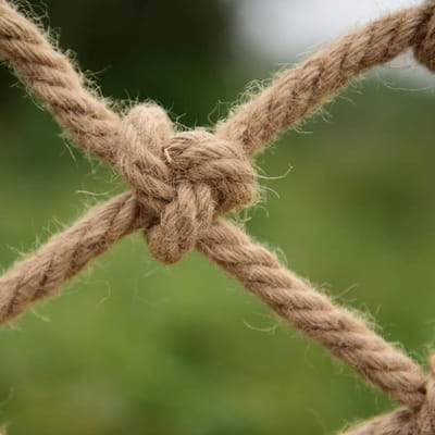 Hennep Touw Net - Veiligheidsnet Klimtouw - Kinderen Beveiligen - Handgemaakt Geweven Net - 1x8m - Bruin