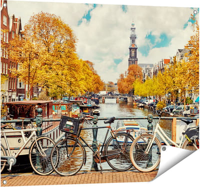 Gards Tuinposter Amsterdamse Brug bij een Brug met Fietsen - 100x80 cm - Tuindoek - Tuindecoratie - Wanddecoratie buiten - Tuinschilderij