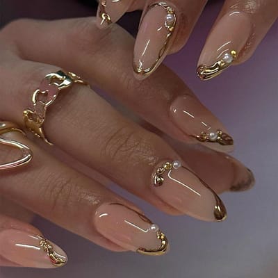 Dailygoods- Kunstnagels 24 Stuks - Amandelnagels met Goud - Zelfklevende Jelly-Stickers - Nagelvijl - Houten Stok - Herbruikbaar - Nepnagels
