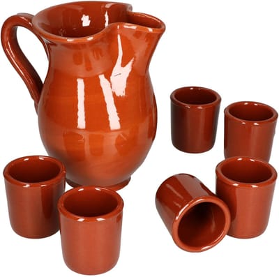 7-delige klei servies set klei kan 0.5L + 6 klei mokken 50ml bruin geglazuurd - 99546 + 6x 12970