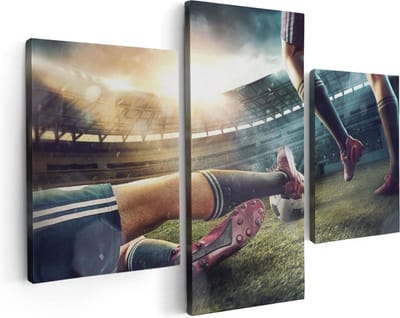 Artaza Canvas Schilderij Drieluik Voetbal Sliding In Het Stadion - 90x60 - Foto Op Canvas - Canvas Print