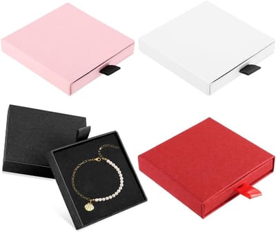 Sieradendoosjes set van 4, compact 8 x 8 x 1,7 cm, ideaal voor armbanden en sieraden, perfect als cadeau voor elke gelegenheid