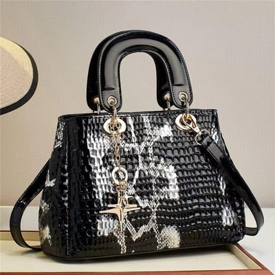 De Nieuwe Lente- en Zomer Mode Niche Dames Krokodil Enkele Schouder Crossbody Tas Alles Passende Handtas . gray