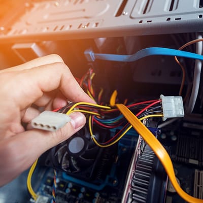Qoltec POWER MOLEX-adapterkabel |   2xSATA |   0,2m