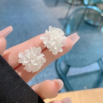 Grote Rode Bloemen Oorbellen Studs voor Vrouwen Persoonlijkheid Mode Uniek Ontwerp Brincos Bruiloft Sieraden Verjaardagscadeau beige