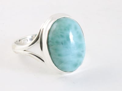 Ovale zilveren ring met larimar - maat 16.5