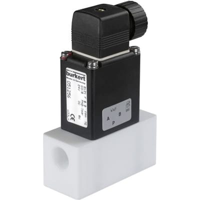 Magneetventiel 20 mm gelijmde hulzen NC Kunststof FKM 0-3bar/44psi 230VAC 131 234002