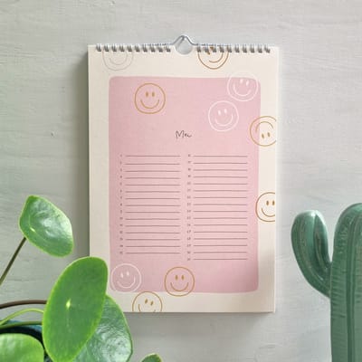 Verjaardagskalender smiley - A4 formaat - Ringband kalender - Wandkalender - Geen jaartal - Duurzame kalender