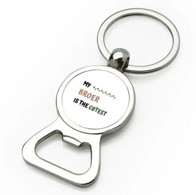 Akyol - my broer is the cutest flesopener - Broer - schattige broer - verjaardagscadeau - verjaardag - cadeau - cadeautje voor broer - broer artikelen - kado - geschenk - gift - 9 bij 3 cm