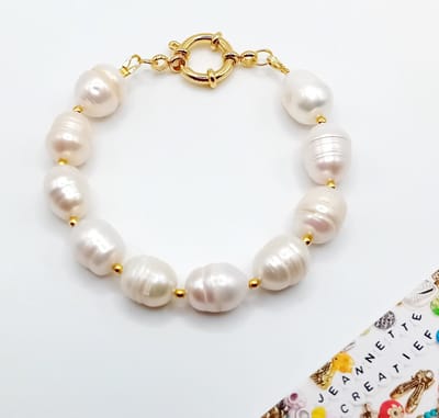 Jeannette-Creatief® - Zoetwaterparels - Armband Grote Zoetwaterparels Gold - Armband met RVS - RVS Boeislot Goud - Dames Armband - Zoetwaterparelarmband - Armband 19 cm - Parelarmband - Valentijn - Moederdag