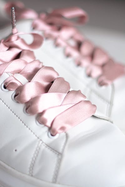 Schoenveters plat satijn luxe - oud roze breed - 120cm met zilveren stiften veters voor wandelschoenen, werkschoenen en meer