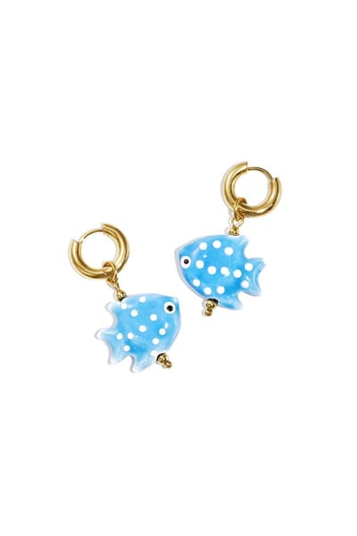 Oorringetjes met vissen charm - Babyblauw