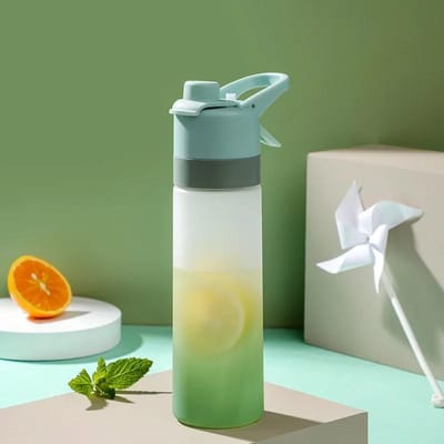 650ml Spray Waterfles Makkelijk te Dragen Buitengebruik Fitness Waterfles voor Meisjes Sportschool Fitness Drinken Drinkgerei Trekking Rid Praktisch Gebruik 650ml gray