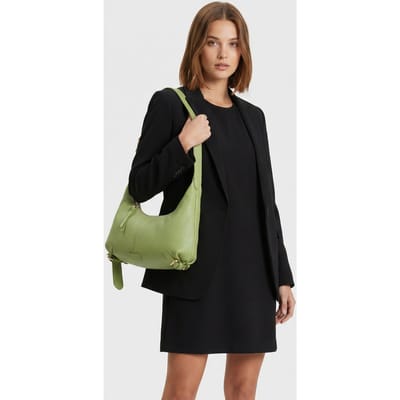 Coccinelle Leather Shoulder Bag In Light Green Maat: OS | Handtassen Outlet | Dames | Groen