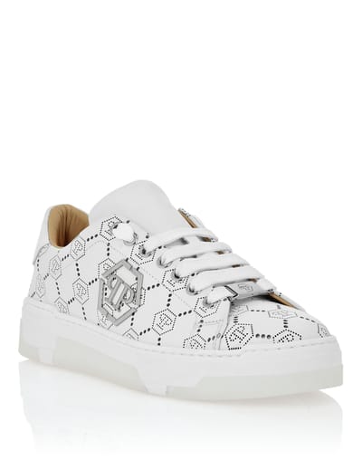 Low Top Leather Skeakers Matte Monogram