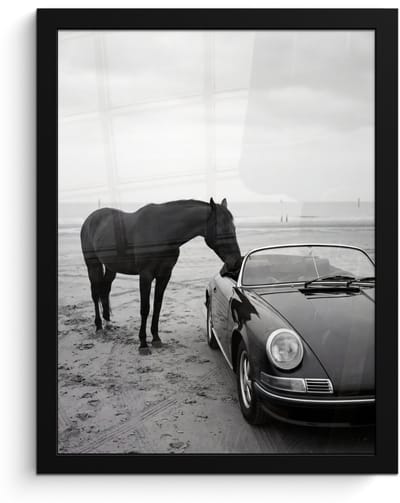 Poster in lijst - Fotolijst 30x40 cm - Posters - Paard - Auto - Zwart - Wit - Posterlijst zwart - Decoratie - Wanddecoratie woonkamer - Muurdecoratie slaapkamer