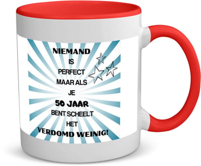 Akyol - 50 jaar sarah en abraham cadeau - koffiemok - theemok - rood - Hoera 50 jaar - jubileum man en vrouw - met opdruk - grappige tekst - jarig - verjaardag - grappige tekst - 350 ML inhoud