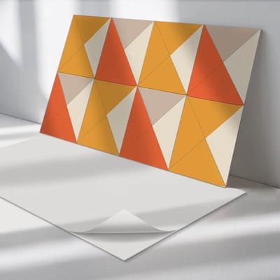 Wallfluent Vinyl Wandpaneel - Geometrische driehoeken in lay-out Zelfklevend Wandpaneel - 100 cm x 50 cm - Oranje PVC wandpaneel - Set van 1 - Rechthoekig Wandbekleding Vinyl - Abstractie Wandpaneel - PVC Muurpaneel - Wandpaneel Keuken en Badkamer