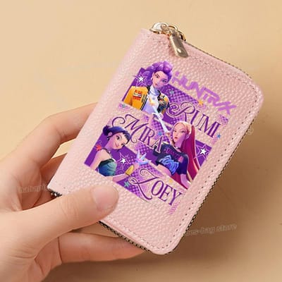 Perfect KPop Demon Hunters Dames Korte Portemonnees PU Leer Creditcardhouder Meerdere Sleuven Kleine Portemonnees met Rits Dames Clutch Portemonnee purple