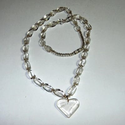 Collier van Bergkristal Edelsteen met Hart en Zilver