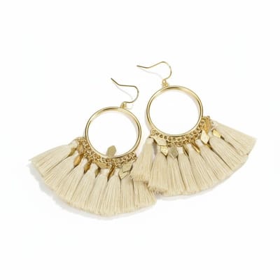 Aramat Jewels | Oorhangers | kwastjes Oorhangers met Ruitvormige Bedeltjes | Creme | |23mm | Metaal | Volwassenen | Verkleurd niet